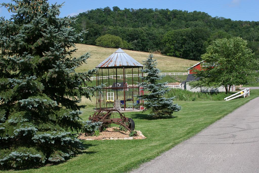 Rainbow Ridge Farms Bed & Breakfast Onalaska Exterior photo